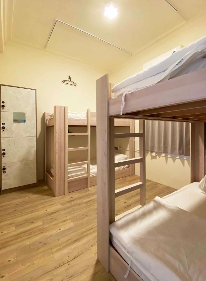 1881 Ya Ka Hostel Tainan Dış mekan fotoğraf